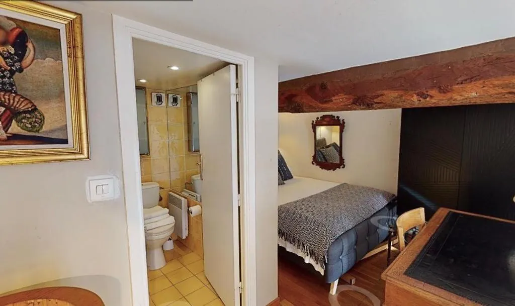 Spacious 3 Bed Apartment In The Heart Of Nice 0*,