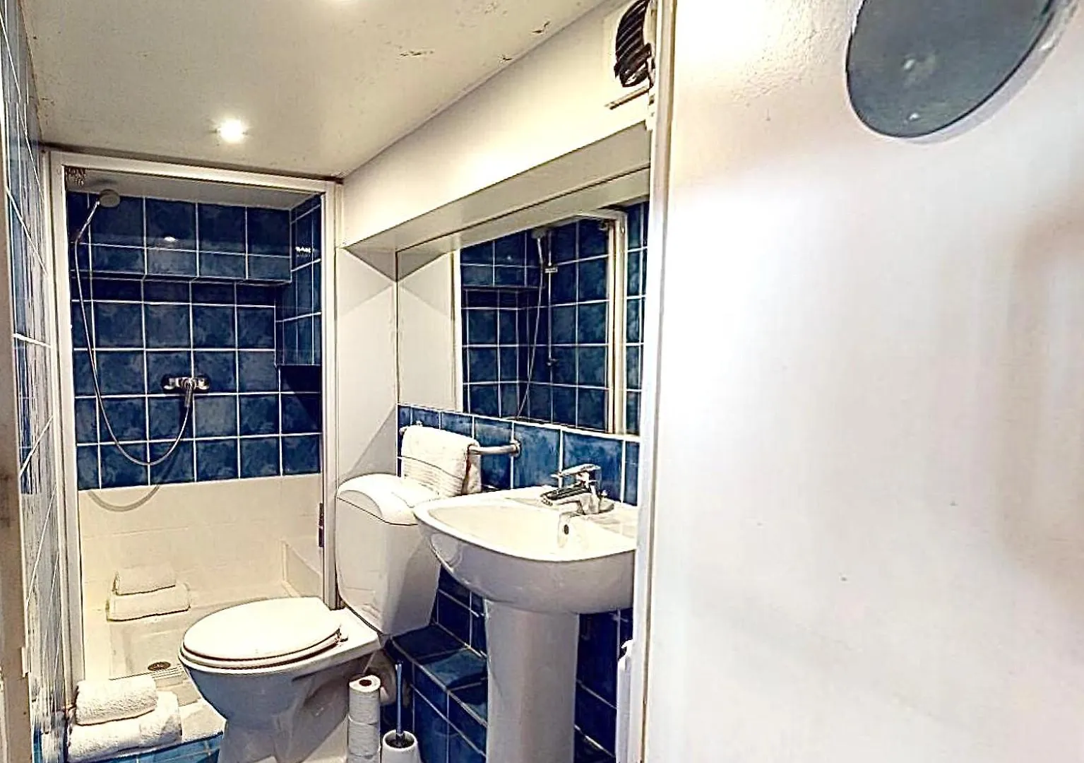 Spacious 3 Bed Apartment In The Heart Of Nizza 0*,  Franciaország